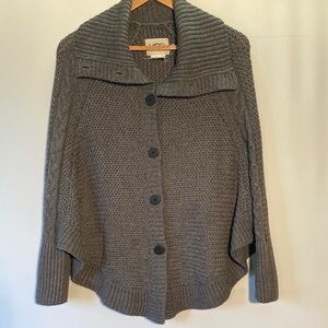 UGG Meribeth Women's Button-Front Shawl Collar Cape/Poncho- Gray